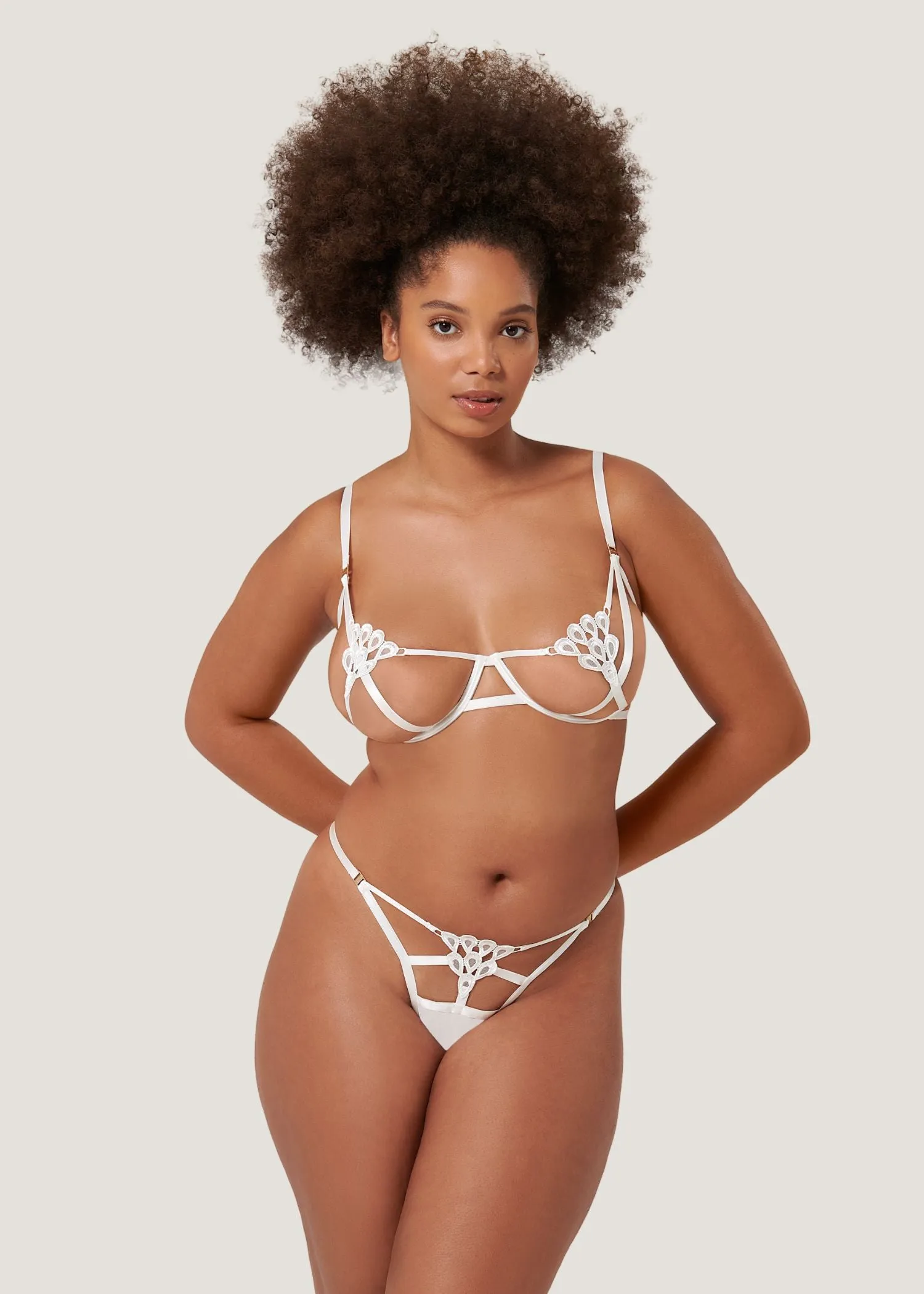Aria Thong (White)
