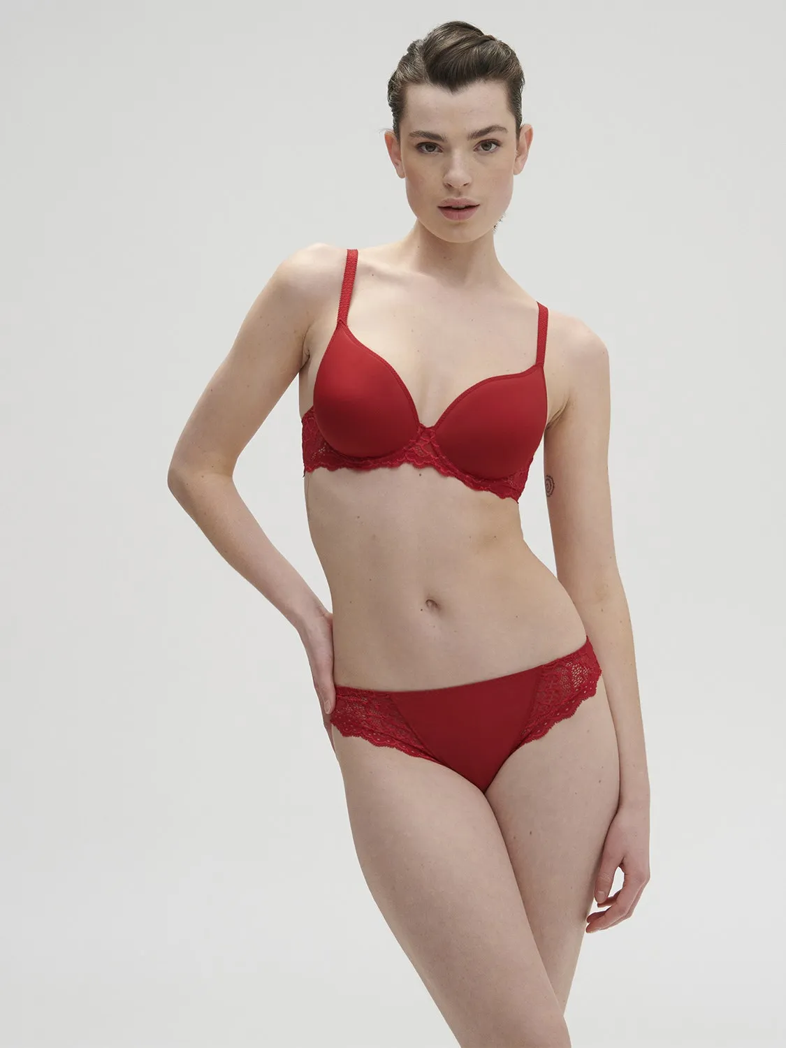 Caresse Tanga - Tango Red